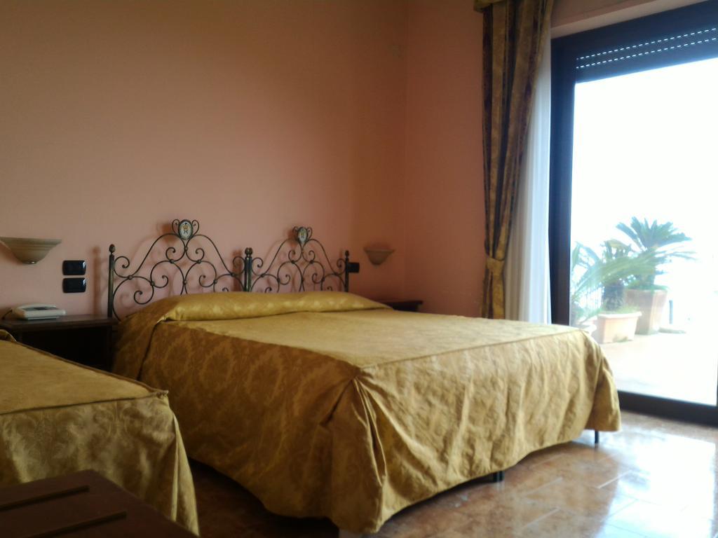 Hotel Primavera Dell'Etna Zafferana Etnea Εξωτερικό φωτογραφία