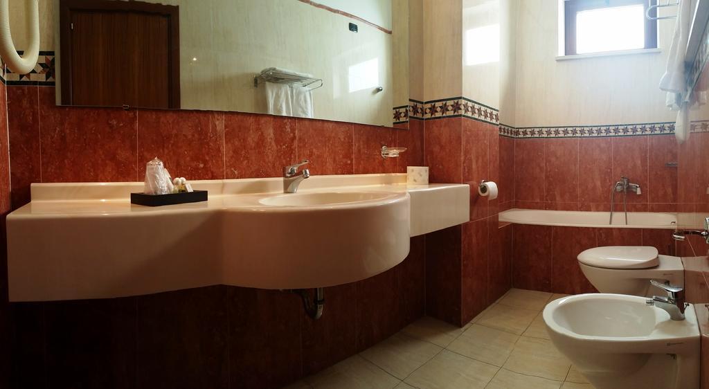 Hotel Primavera Dell'Etna Zafferana Etnea Εξωτερικό φωτογραφία