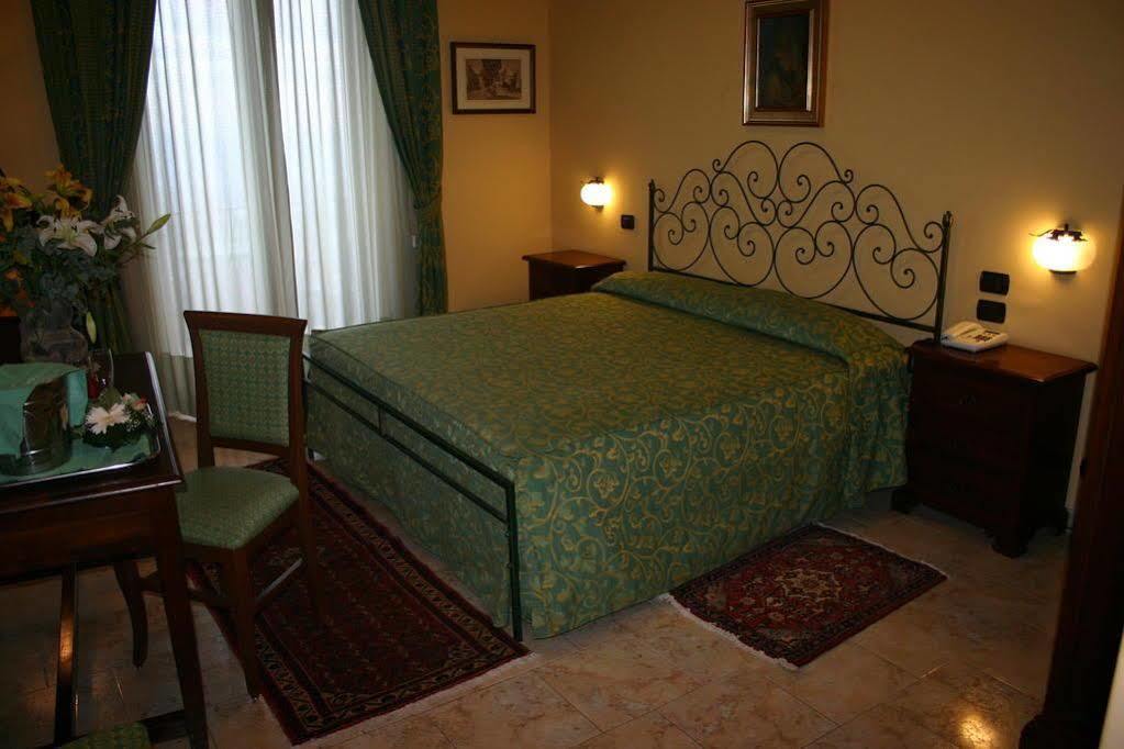 Hotel Primavera Dell'Etna Zafferana Etnea Εξωτερικό φωτογραφία
