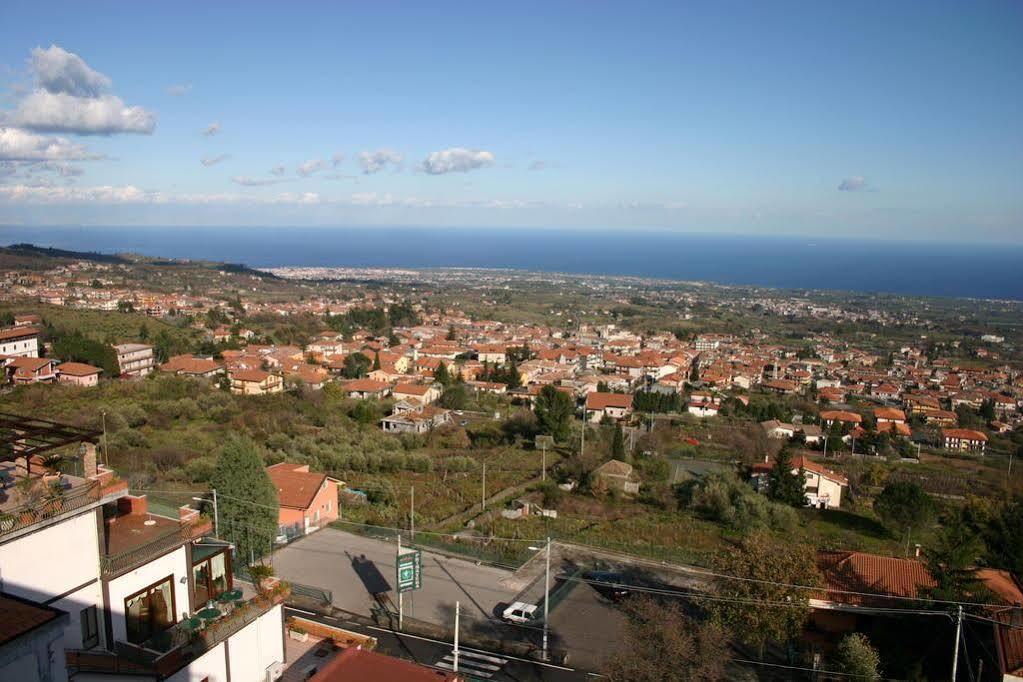 Hotel Primavera Dell'Etna Zafferana Etnea Εξωτερικό φωτογραφία
